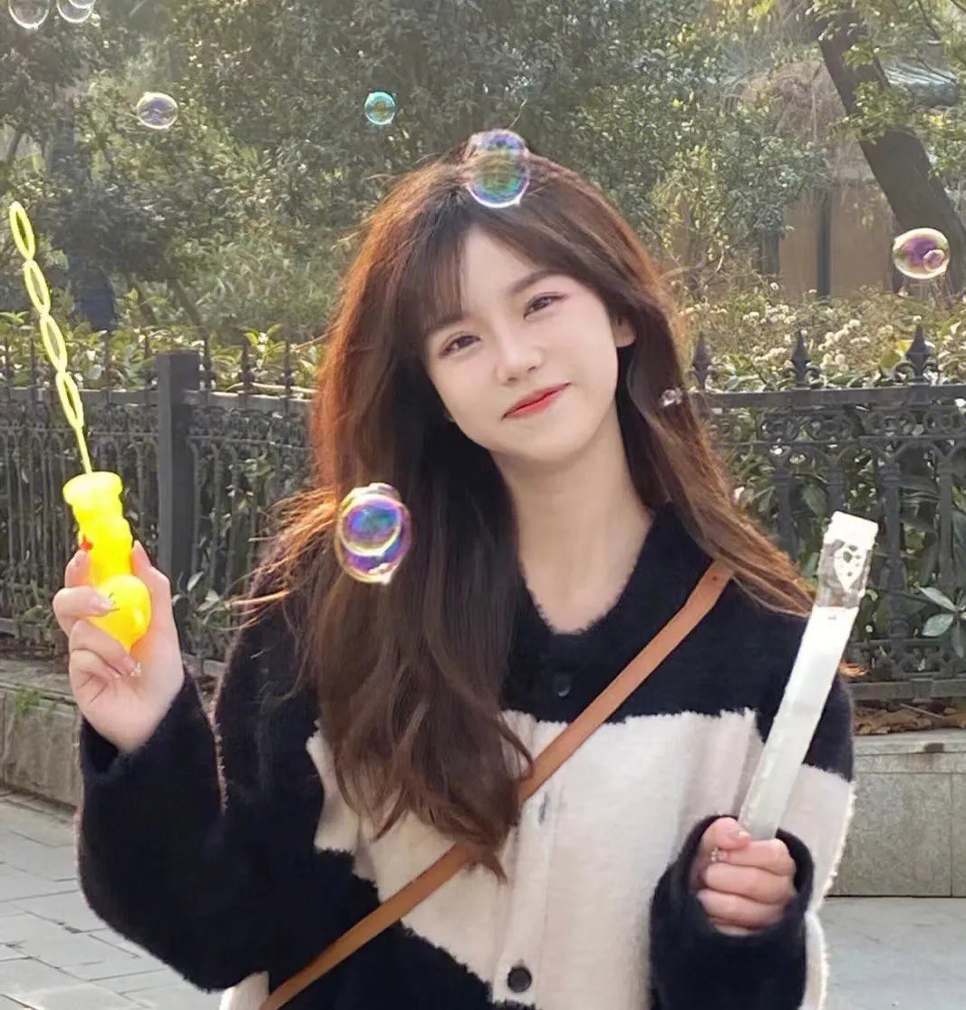 小楼的奇幻生活